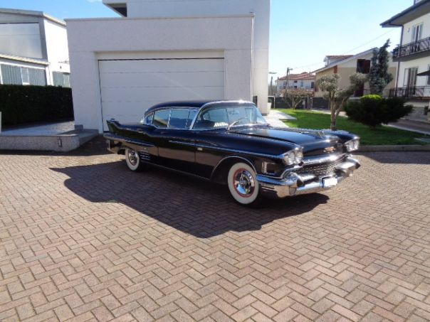 Cadillac Fleetwod Special