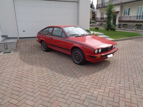 Alfa Romeo GTV 2.0 Grand Prix Alfa Romeo GTV 2.0 Grand Prix