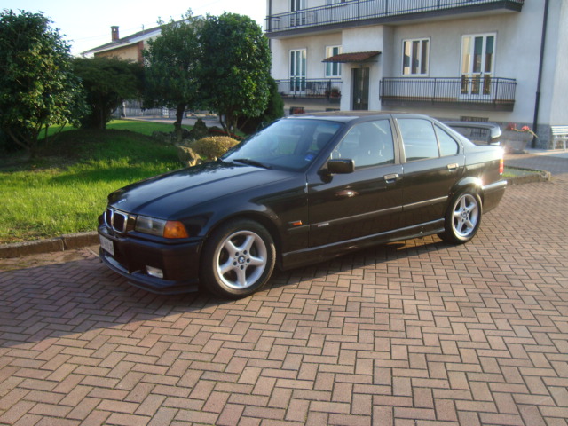 Bmw 318 is Racing Class II