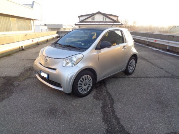 Toyota iQ Toyota iQ